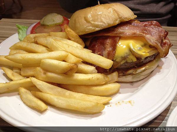 JB's diner起士培根漢堡.JPG JB's diner起士培根漢堡.JPG