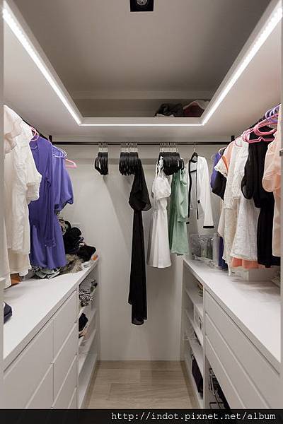 uptown treasure II A-146.jpg uptown treasure II A-146.jpg