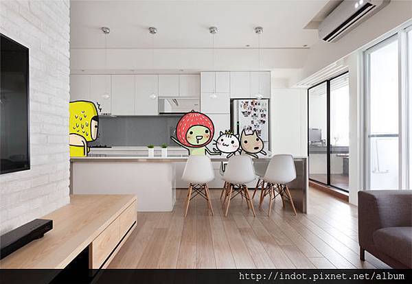 uptown.jpg uptown.jpg