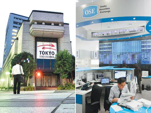 日本監管機構批准東京證交所（左）與大阪證交所（右）整併案，預計在8月完成交易，並於明年元旦正式營運合併，可望成為全球第3大證交所，僅次於紐約證交所與那斯達克證交所。
