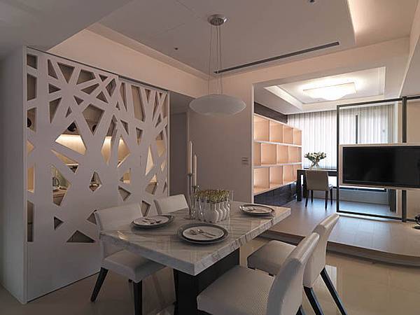 20090831InterplayB07EM