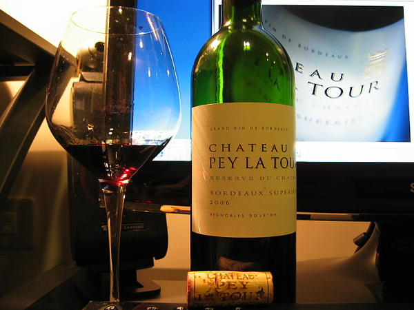 Chateau Pey La Tour Reserve du Chateau 2006_1.JPG