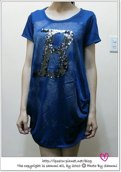 仿舊感亮片大B側邊抓皺長T.JPG