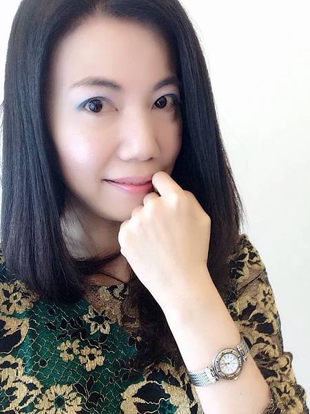 圖1 我和我的夏利豪「中國小姐錶」 圖1 我和我的夏利豪「中國小姐錶」