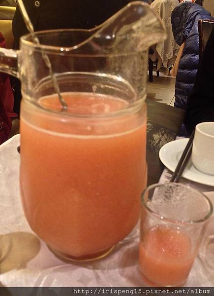 IMG_4070.jpg IMG_4070.jpg