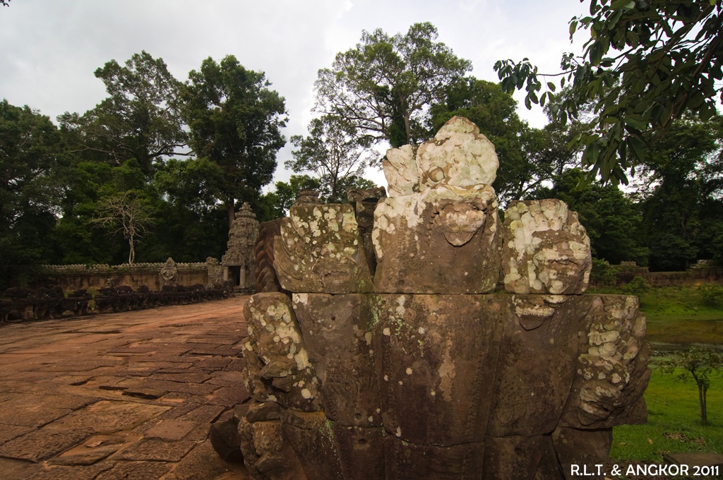 [遊] 2011 吳哥窟DAY2-寶劍塔Preah Khan (3).jpg