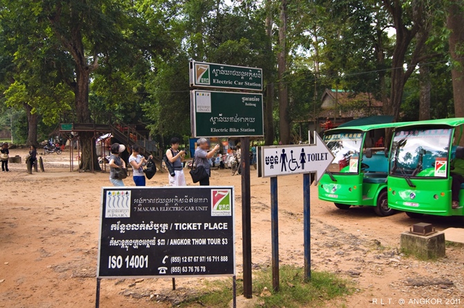 2011 吳哥窟DAY2-大吳哥Angkor Thom 巴戎廟The Bayon (2).jpg