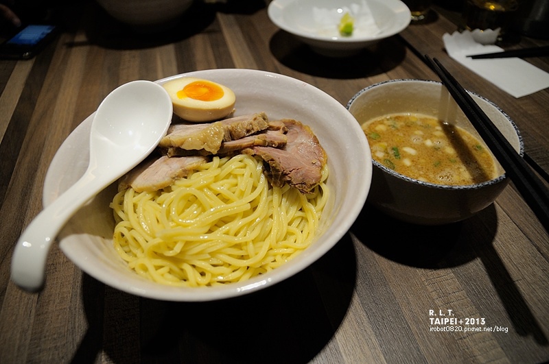 台北-伊通公園-麵屋輝-魚介豚骨沾麵-鐵之腕旁邊 (14)