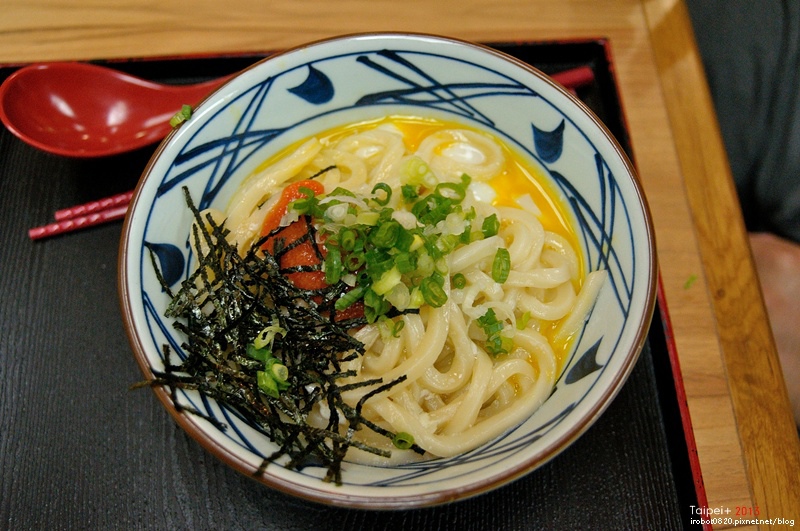 台北-日本丸龜製麵-烏龍麵-牛肉冷釜-明太子飯團 (9).JPG