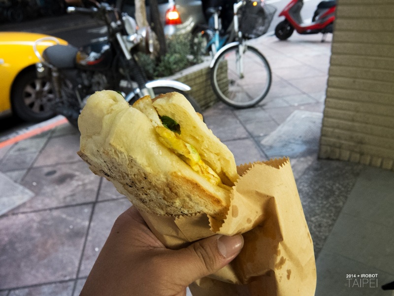 台北-碳烤厚燒餅和記豆漿店捷運麟光 (2).jpg 台北-碳烤厚燒餅和記豆漿店捷運麟光 (2).jpg