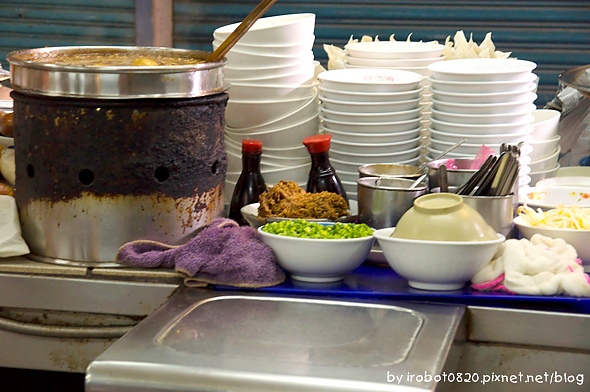 台南國華街美食-阿瑞意麵。大菜市羊肉湯。鄭記土魠魚羹_12.jpg