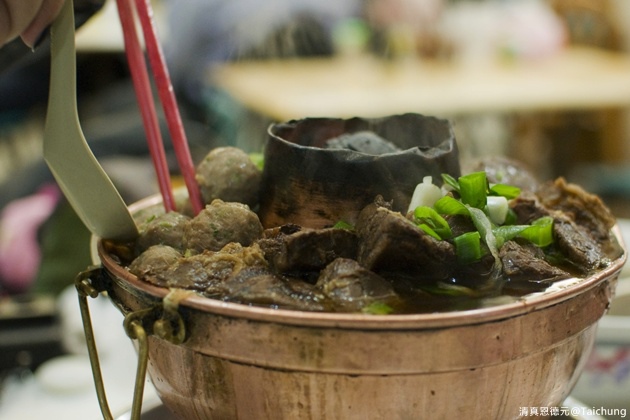 台中文心。清真恩德元餃子館-牛肉丸子火鍋_27.jpg