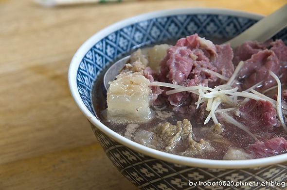 台南國華街美食-石精舅蚵仔煎。永樂牛肉湯_26.jpg