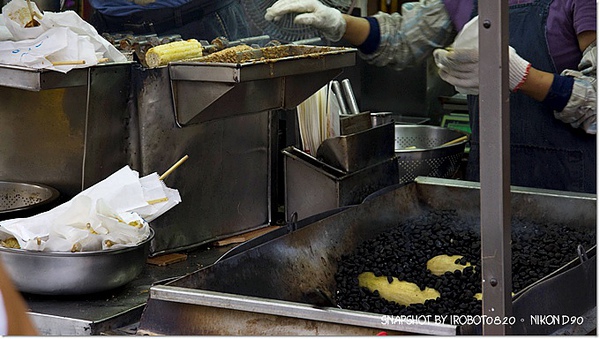 台南保安路美食-石頭鄉悶烤珍珠烤玉米_3.jpg