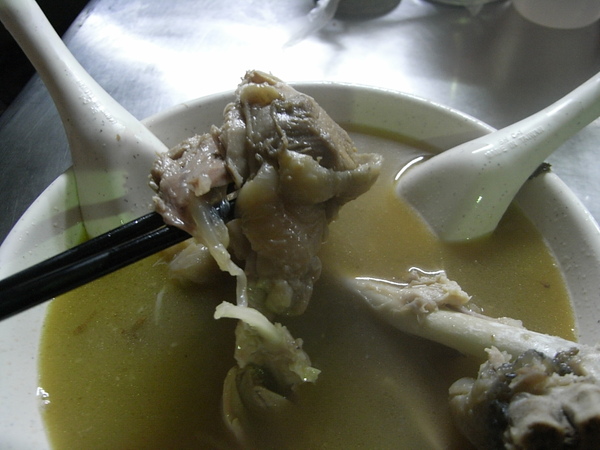 雞腿麻油雞 雞腿麻油雞