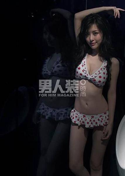 「最辣敦親王福晉」田樸珺脫了蹦出左胸！