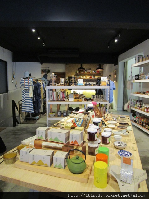 IMG_1796.JPG IMG_1796.JPG