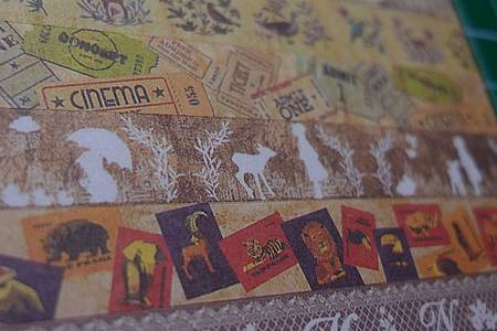 少女和小鹿剪影