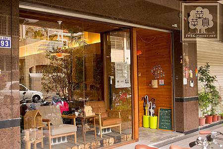 Landscape 1893。店外