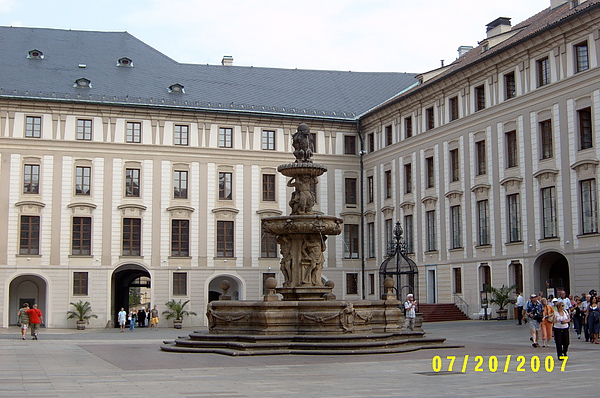 156-1.JPG 156-1.JPG