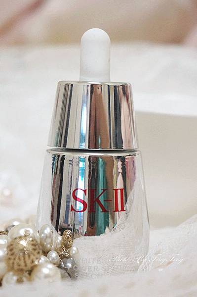 ♥新品♥ 夏天就靠 SK-II肌光極效超淨斑精華 來擊退頑固斑點吧!