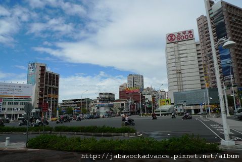 P1070352_resize.JPG P1070352_resize.JPG