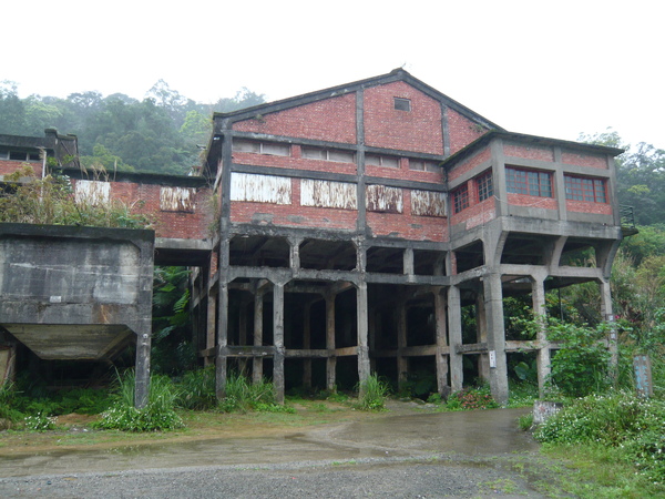 聽說以前這裡是人聲鼎沸 聽說以前這裡是人聲鼎沸