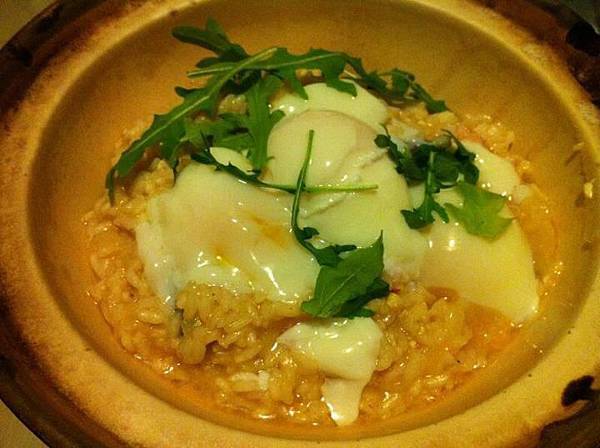 424350_10151117387855795_2063854069_n