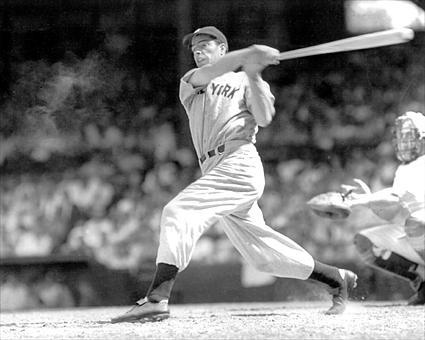 joe-dimaggio-swinging-bat