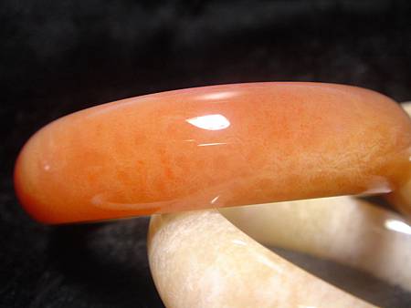 細花粉紅珊瑚玉鐲_成品