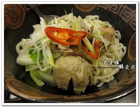 110424 三角街 興大 01.jpg 110424 三角街 興大 01.jpg