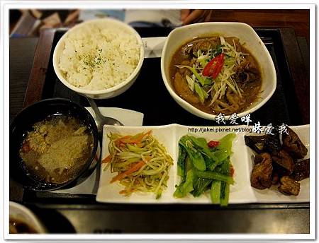 110424 三角街 興大 03.jpg 110424 三角街 興大 03.jpg