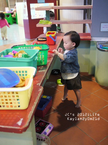 1010323 [2y0m21d]