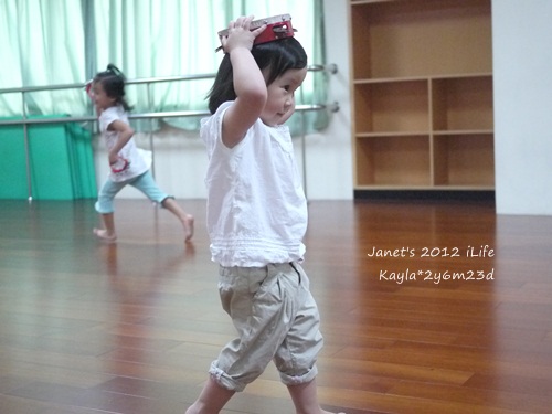 1010925 [2y6m23d]