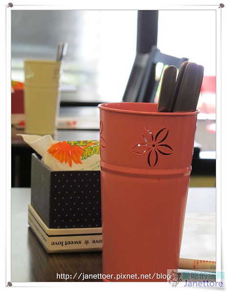 IMG_4556.jpg IMG_4556.jpg