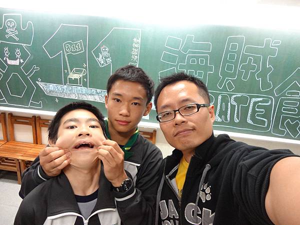 20141114--811海賊食堂籌備中 (15)