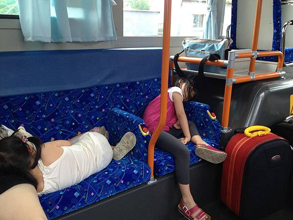 IMG_5586.JPG IMG_5586.JPG