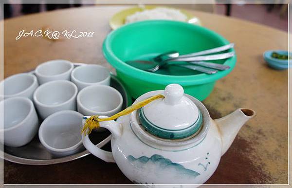 瓦煲肉骨茶 瓦煲肉骨茶