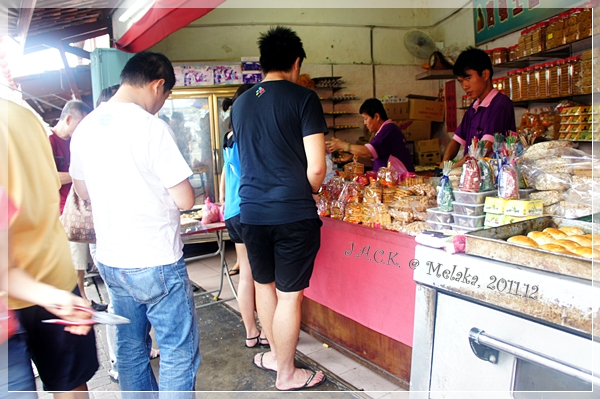 也是排長龍的餅店