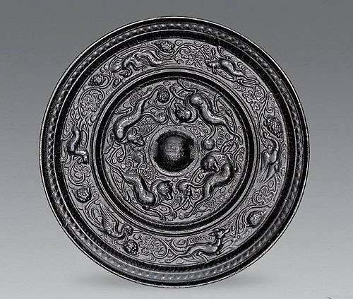 BR190唐水銀沁瑞獸葡萄紋圓銅鏡(徑12.6 厚0.9公分重415公克)的收藏 