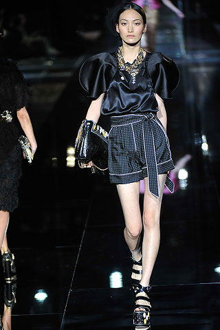 loneleg.jpg loneleg.jpg