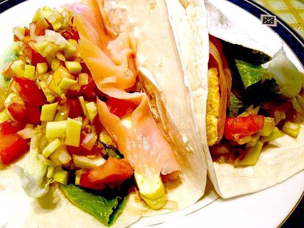 墨西哥煙燻鮭魚捲