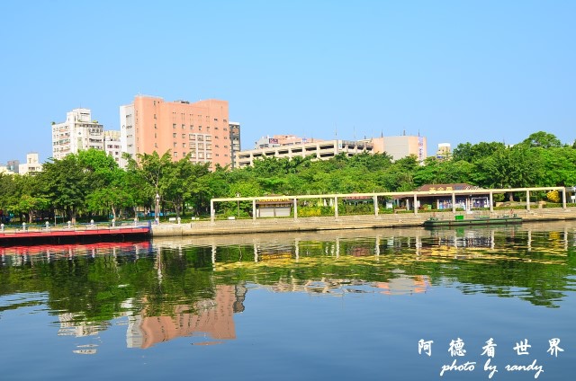 國賓-愛河D7 024.JPG