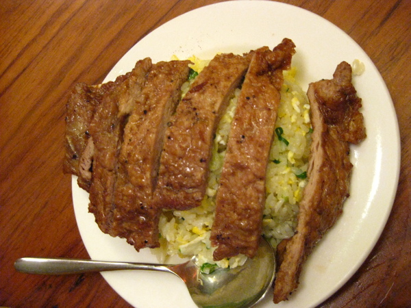鼎泰豐-排骨蛋炒飯 鼎泰豐-排骨蛋炒飯