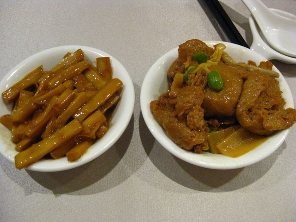 紅豆食府-筍絲+烤麩 紅豆食府-筍絲+烤麩