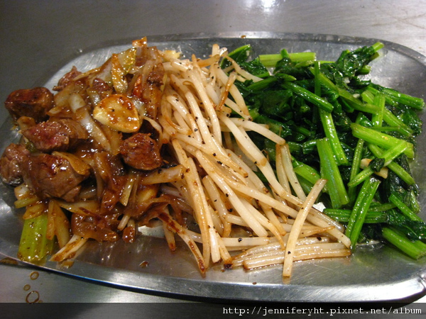 香連鐵板燒-青菜和菲力牛排 香連鐵板燒-青菜和菲力牛排