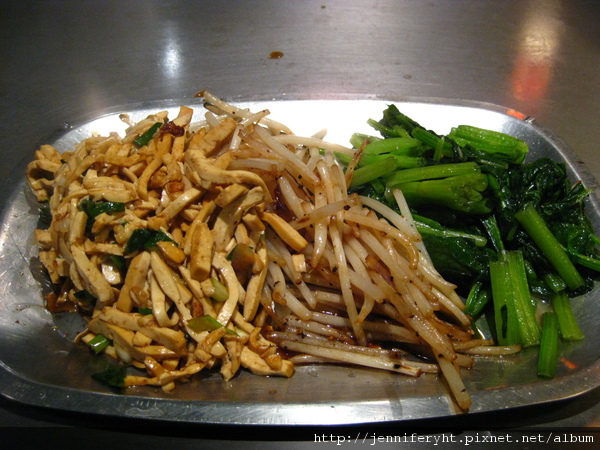 香連鐵板燒-青菜和豆干 香連鐵板燒-青菜和豆干