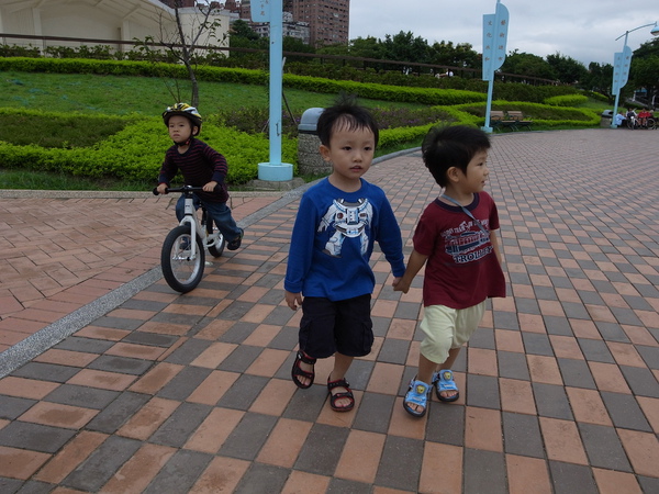 R0012974.JPG R0012974.JPG