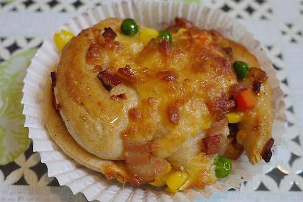 起士培根蔬菜麵包 起士培根蔬菜麵包