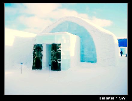 IceHotel_Church1.JPG